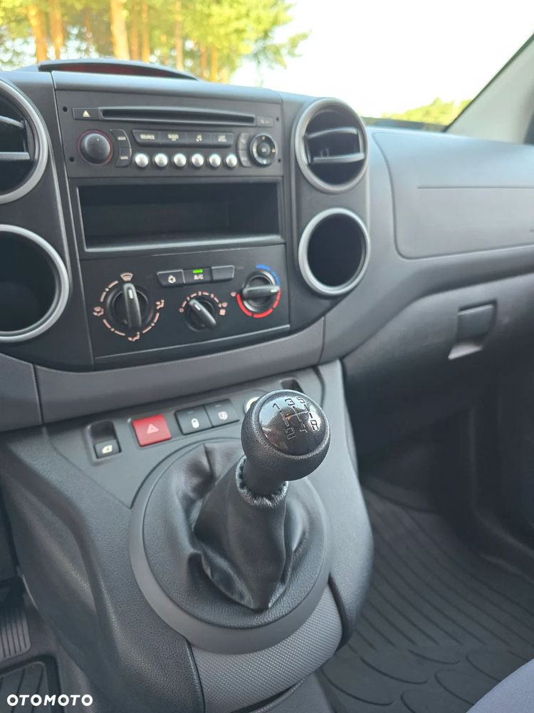 Peugeot PARTNER CHŁODNIA -20 CARPOL 29Tyś km SALON PL STAN JAK NOWY KLIMA ELEKTRYKA OPONY ZIMA LATO - 25