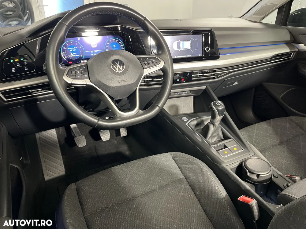 Volkswagen Golf - 12
