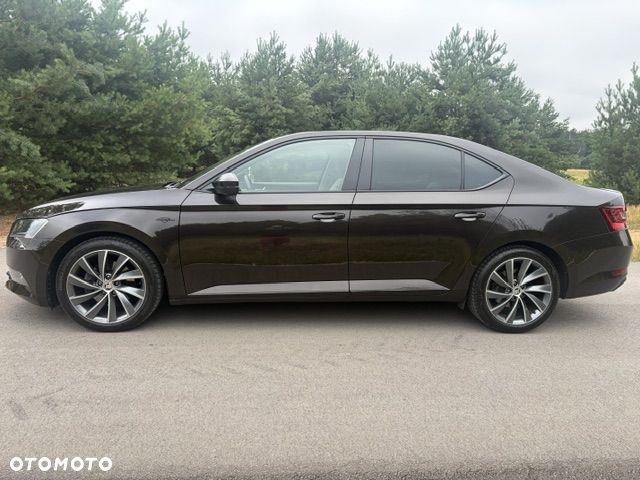 Skoda Superb 2.0 TDI L&K DSG - 4