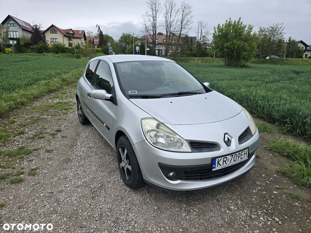 Renault Clio 1.5 dCi Dynamique - 1