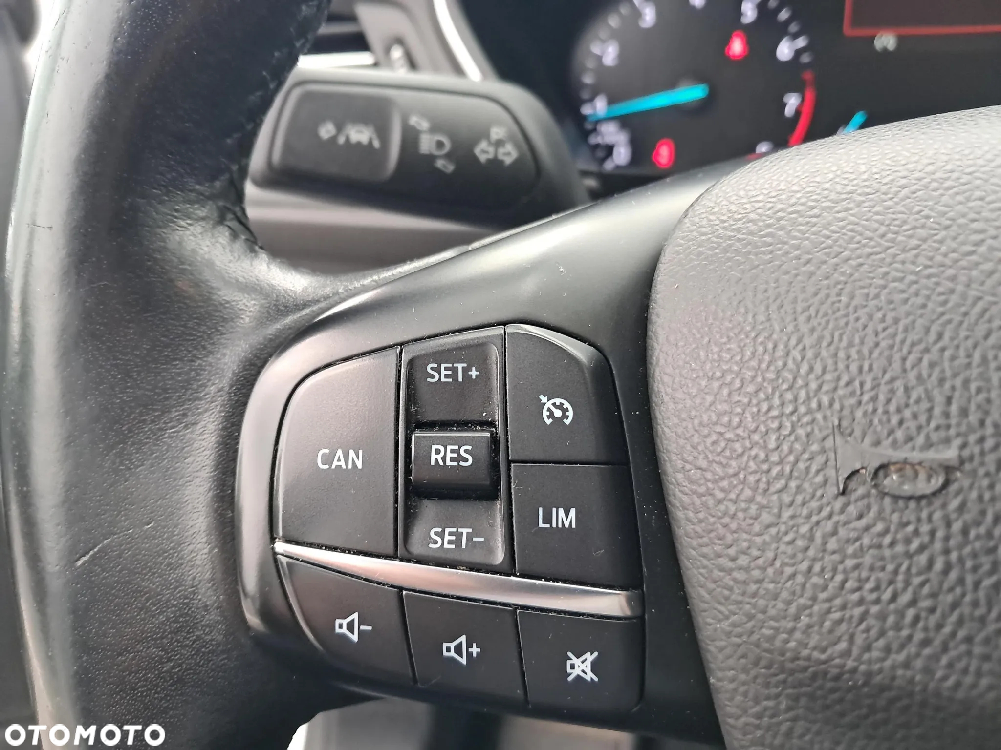 Ford Focus 1.0 EcoBoost Active - 21