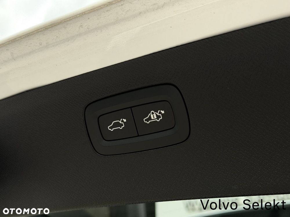 Volvo XC 90 - 12