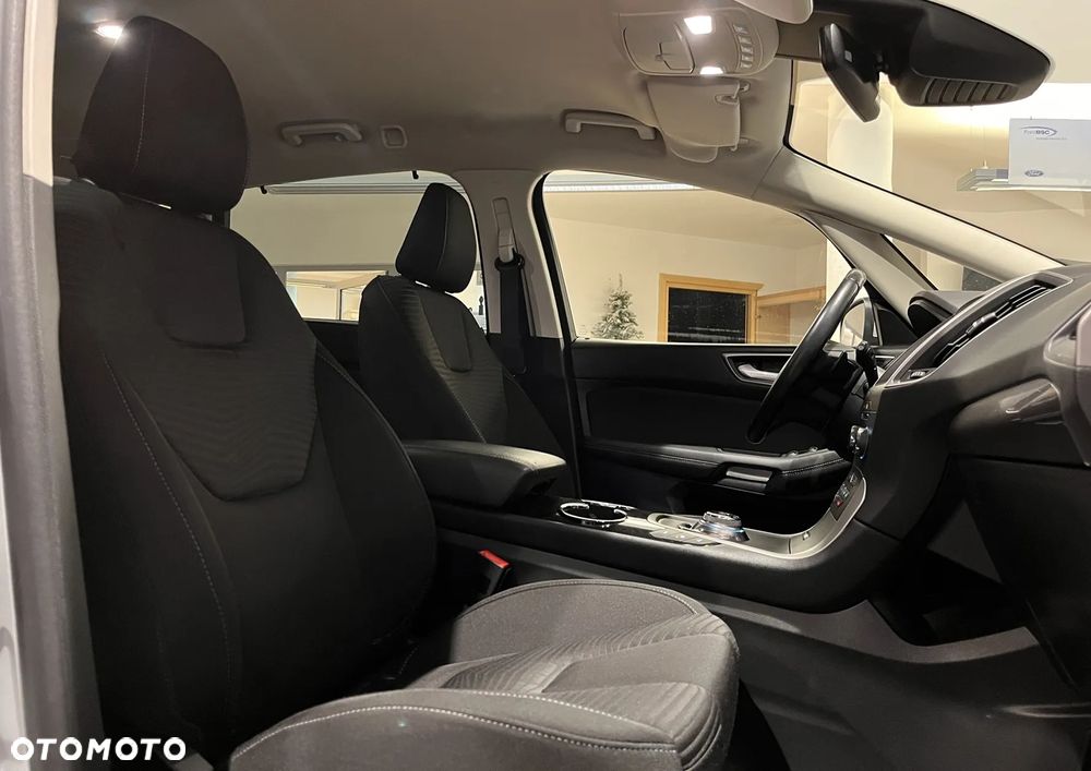 Ford S-Max 2.0 TDCi Titanium PowerShift - 23