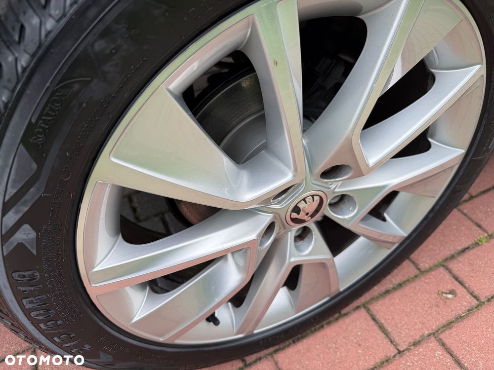 Skoda Karoq 1.5 TSI DSG Style - 29