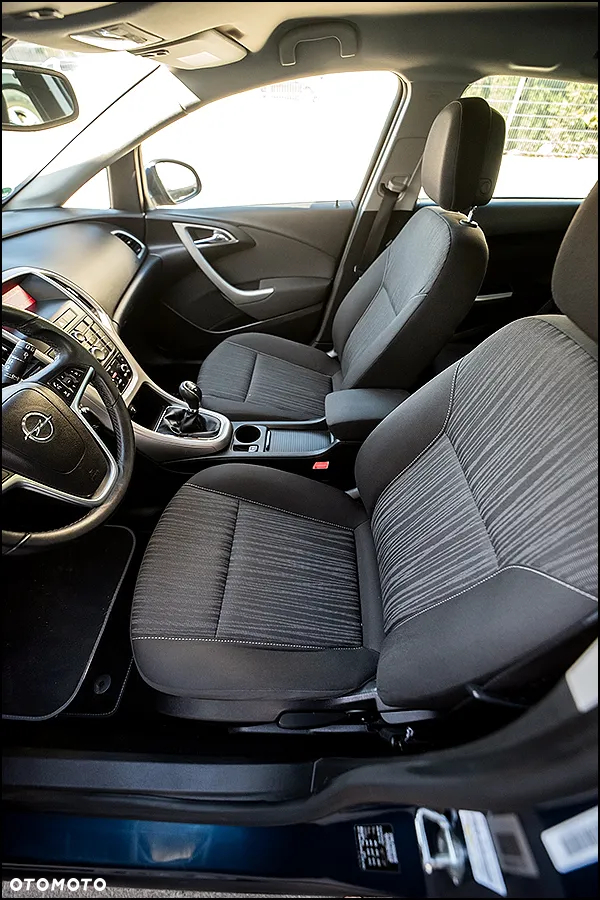 Opel Astra - 29