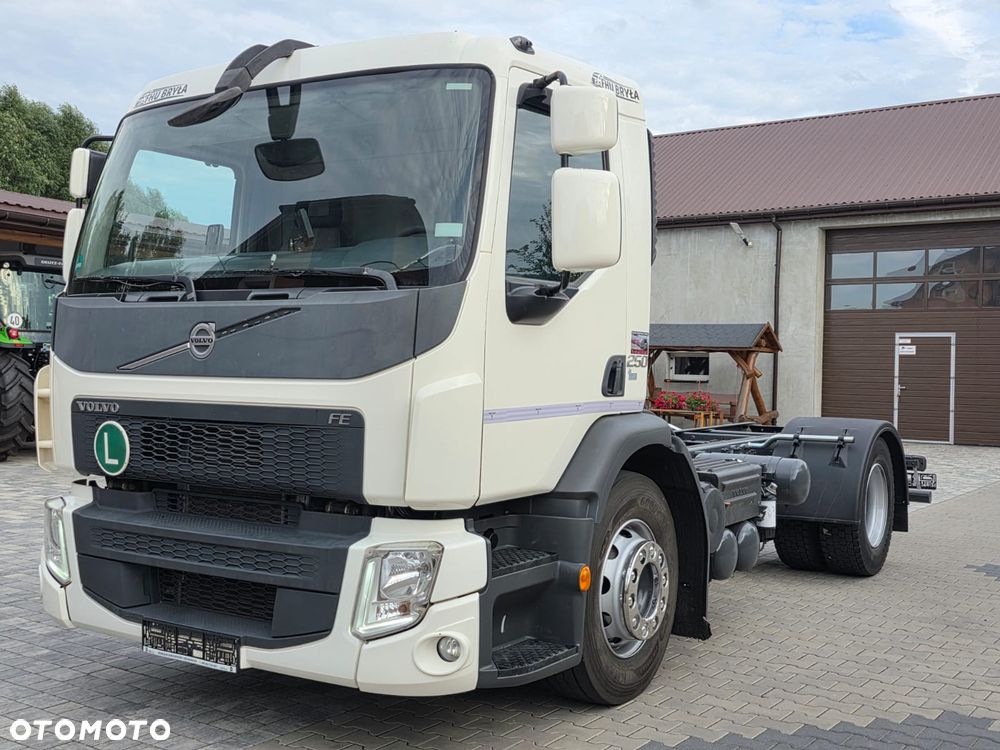Volvo FE 250 / RAMA DO ZABUDOWY ROZSTAW OSI 3.70M / KIPER / WYWROT / BECZKA / HAKOWIEC / UTRZYMANIE DRÓG / EURO 6 / SPROWADZONY / BLOKADA MOSTU - 2
