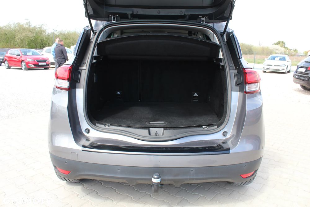 Renault Scenic 1.2 TCE Energy Bose - 37