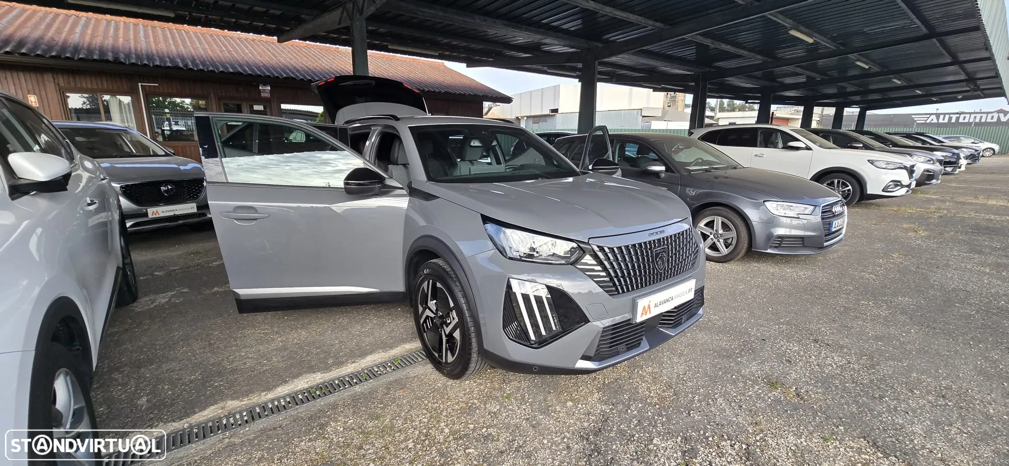 Peugeot 2008 PureTech 100 Allure - 36