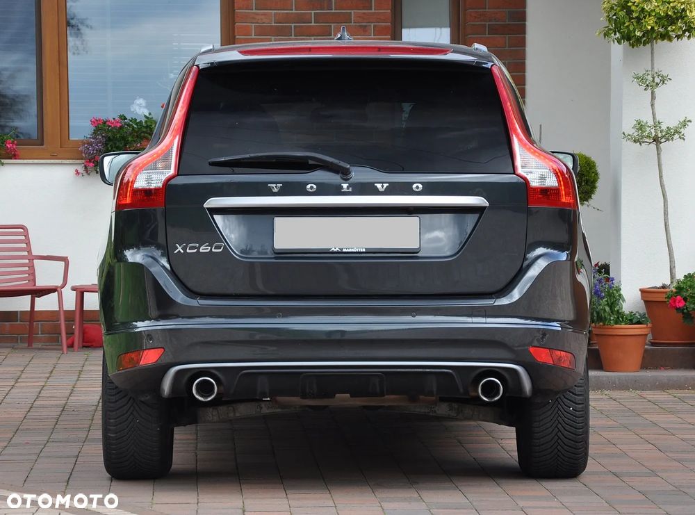 Volvo XC 60 D4 AWD R-Design Summum - 11