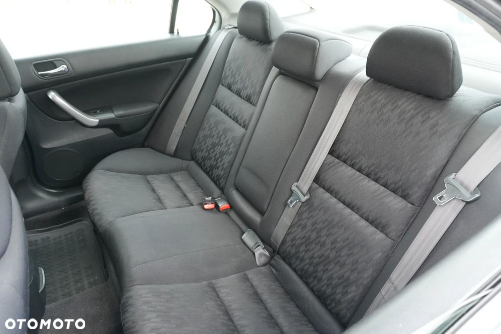 Honda Accord 2.0 Comfort - 12