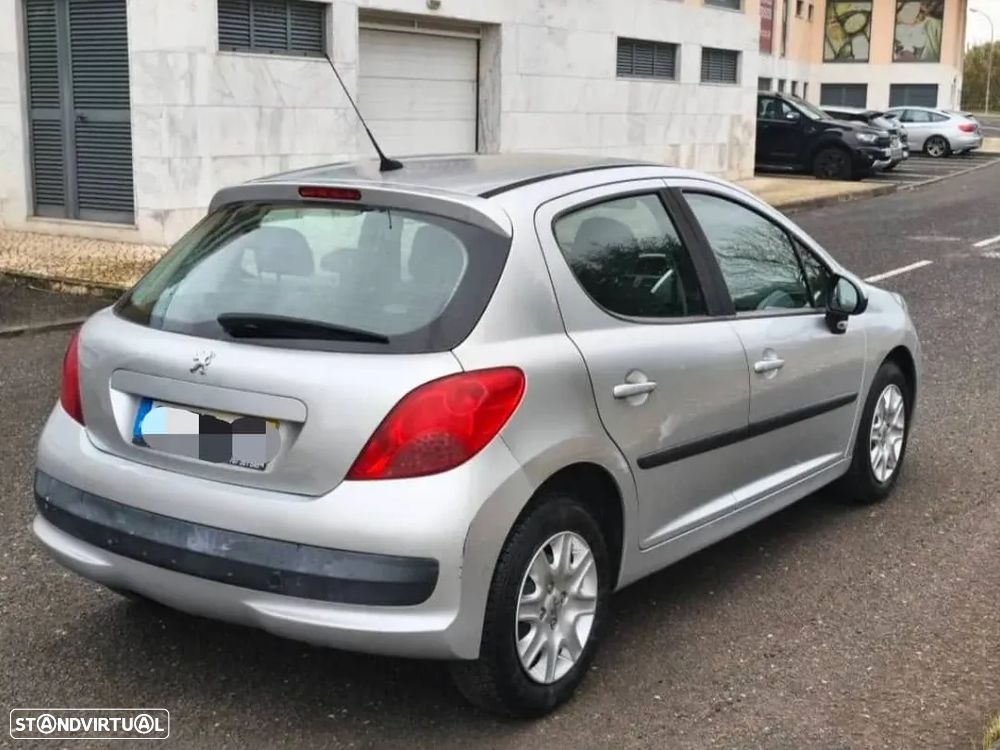 Peugeot 107 1.4 HDi Trendy - 5