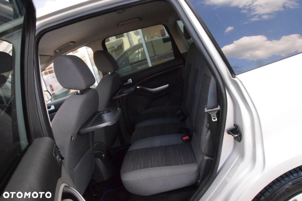 Ford C-MAX 2.0 TDCi Ghia - 19