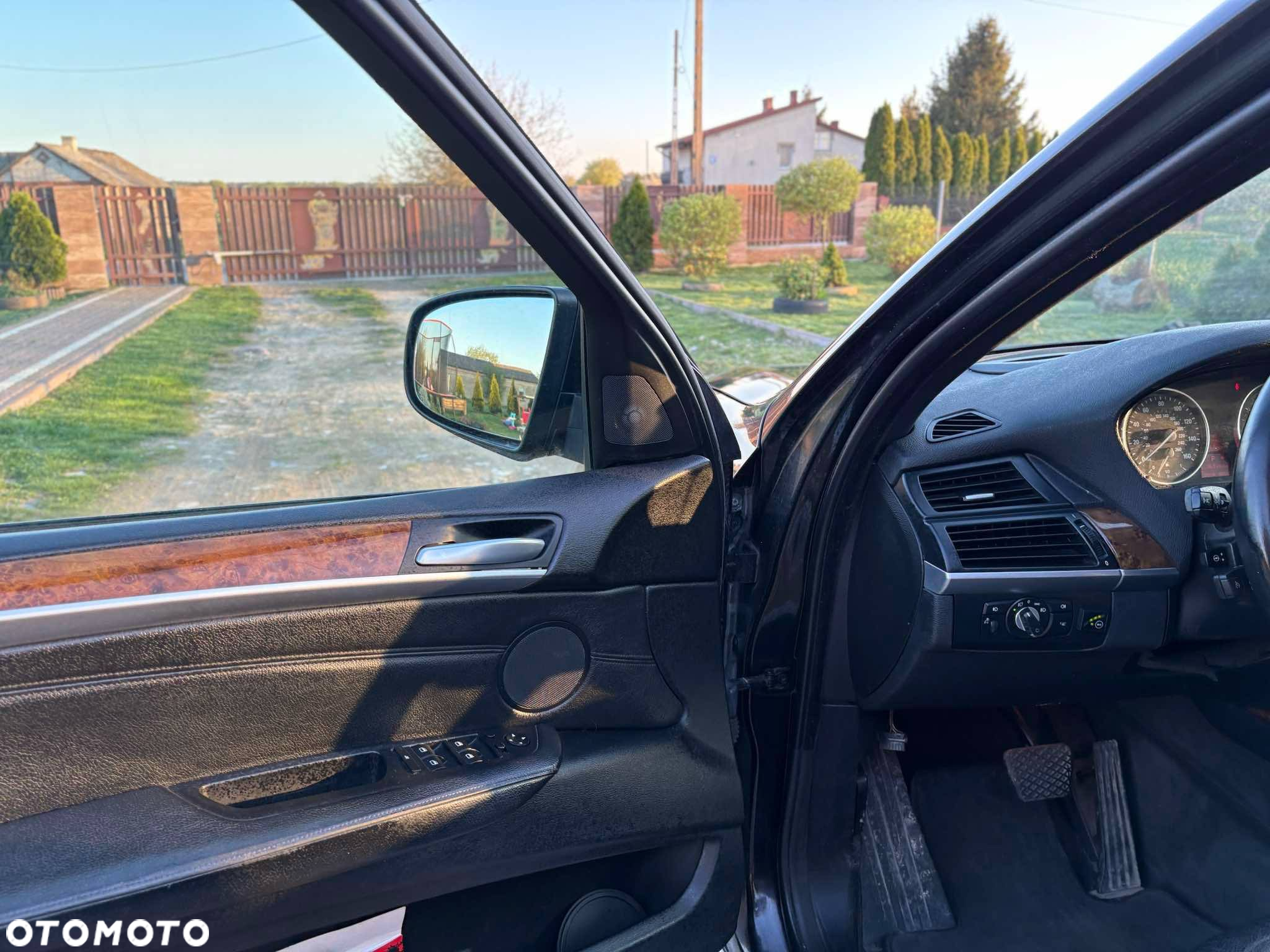 BMW X5 4.8i xDrive - 12