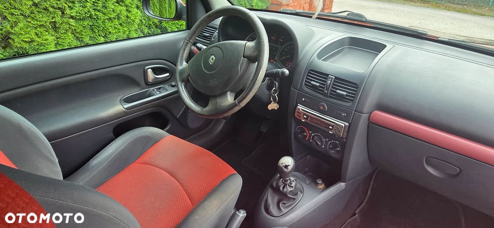 Renault Clio 1.2 Extreme - 12