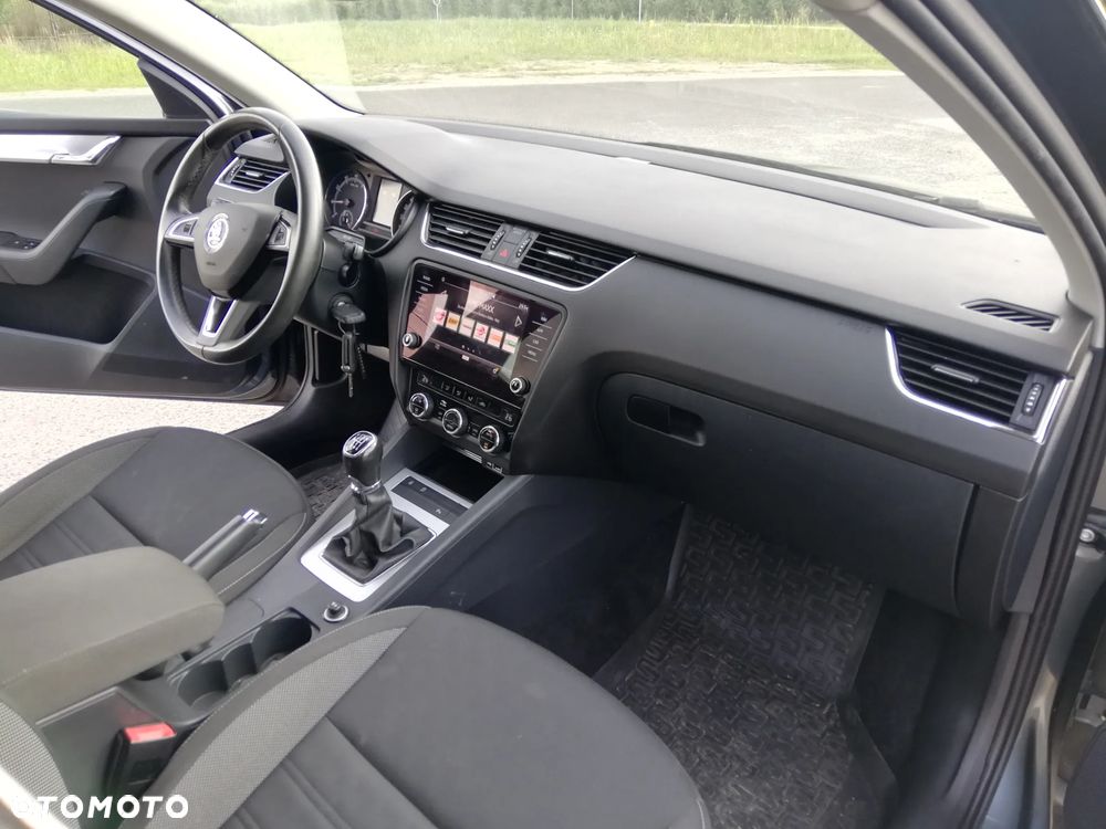 Skoda Octavia 1.0 TSI Drive - 28