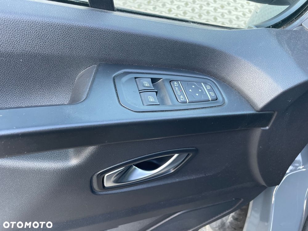 Renault Trafic 2.0 dCi Escapade - 21