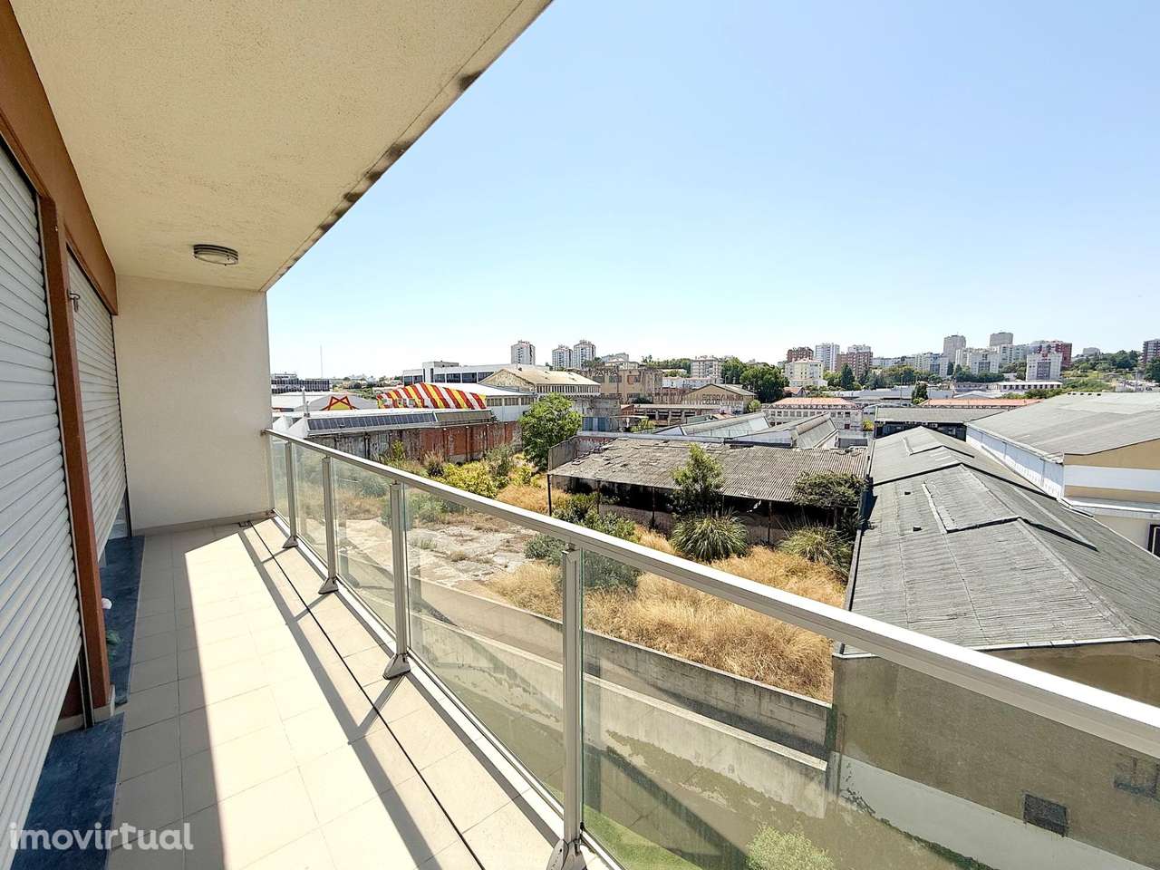 T1 no Condomínio MetroCity! - Grande imagem: 4/28