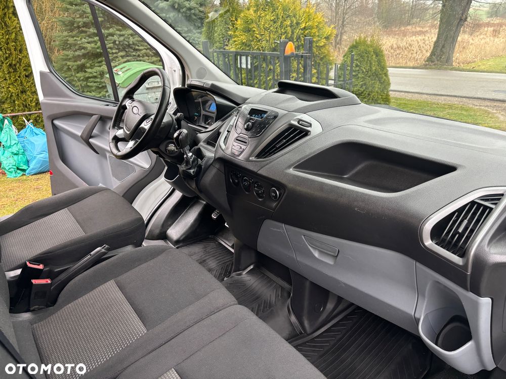 Ford Transit Custom - 11