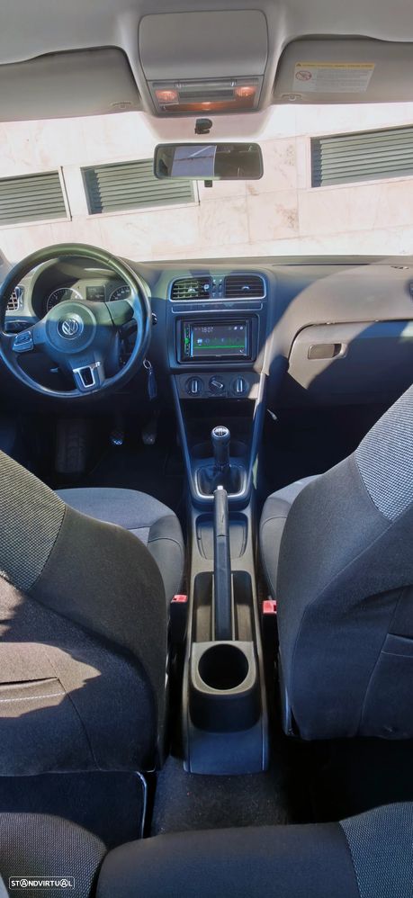 VW Polo 1.6 TDI Highline - 9