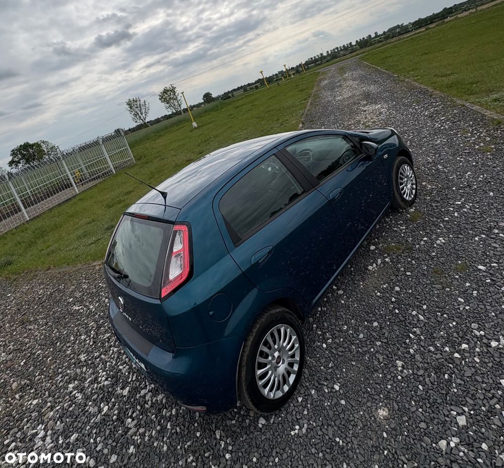 Fiat Grande Punto 1.4 8V Dualogic Active - 32