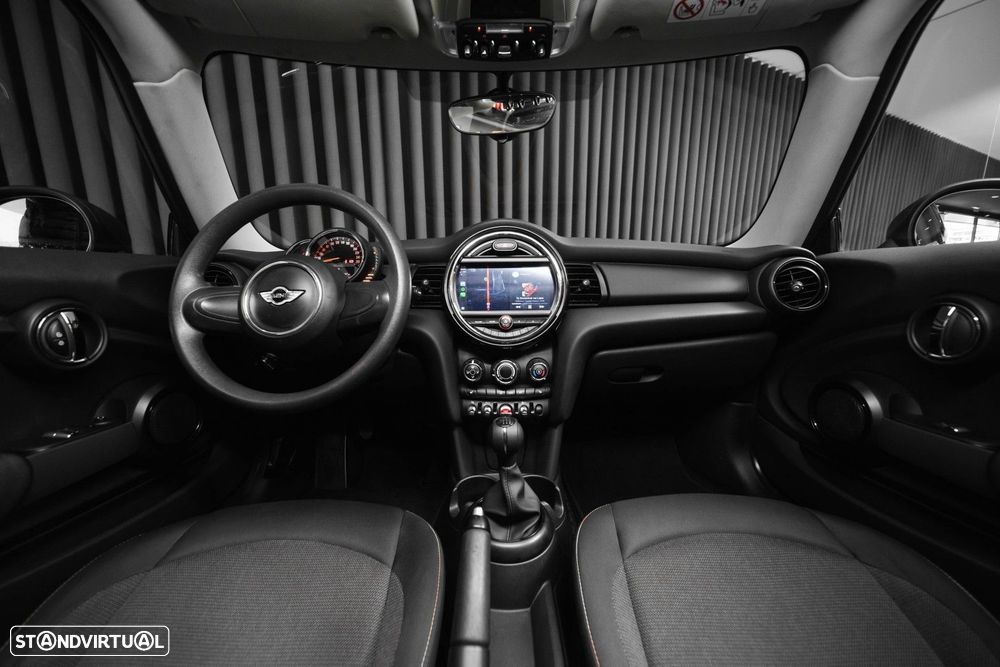 MINI 3 Portas One D - 8