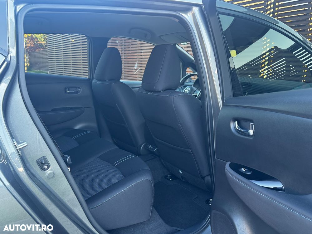 Nissan LEAF 62 kWh e+ N-Connecta - 23