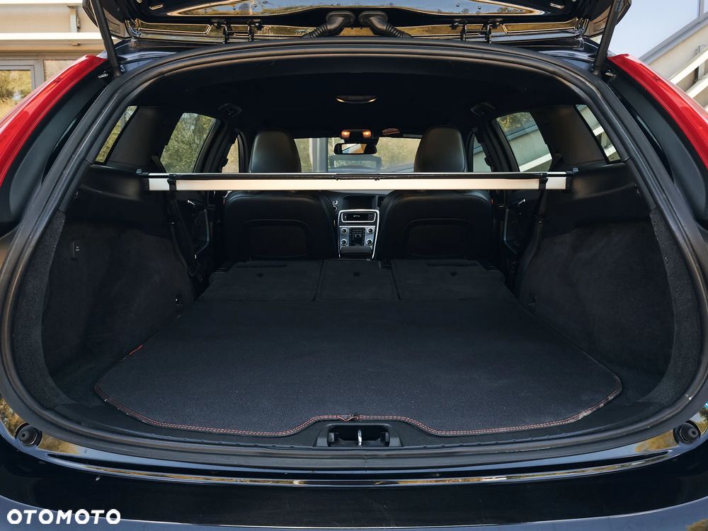 Volvo V60 D2 Ocean Race - 15