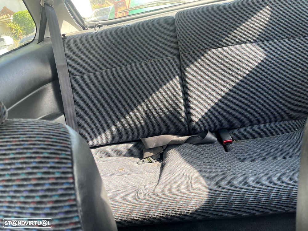 Honda Civic 1.4i S - 5