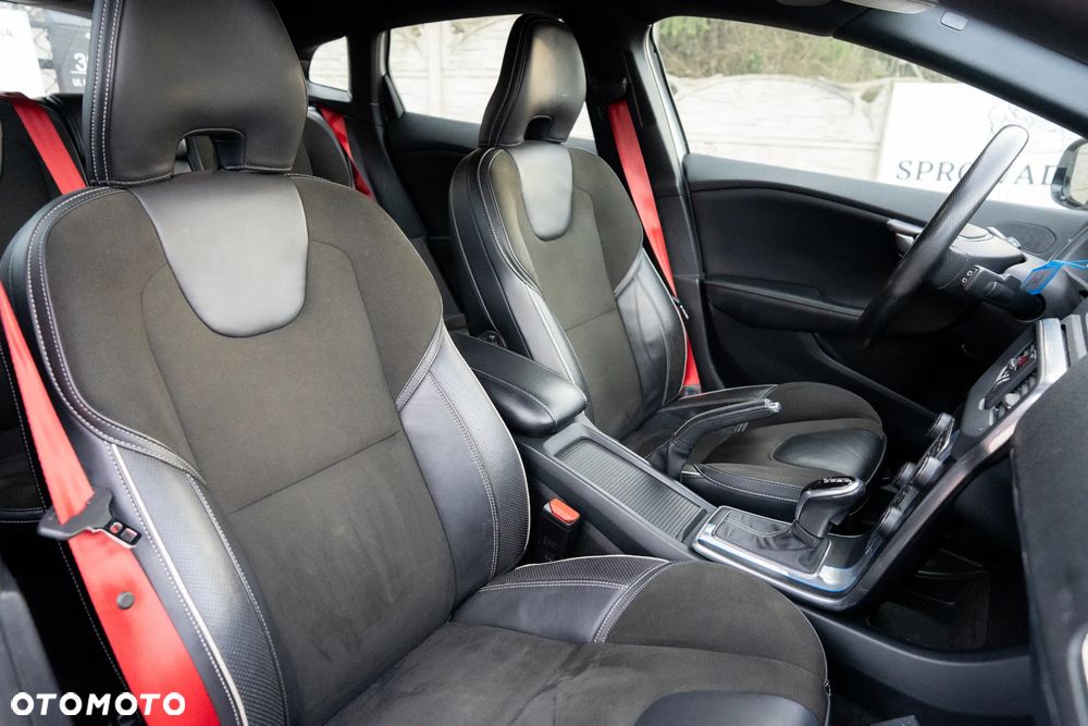 Volvo V40 T5 Geartronic RDesign - 14