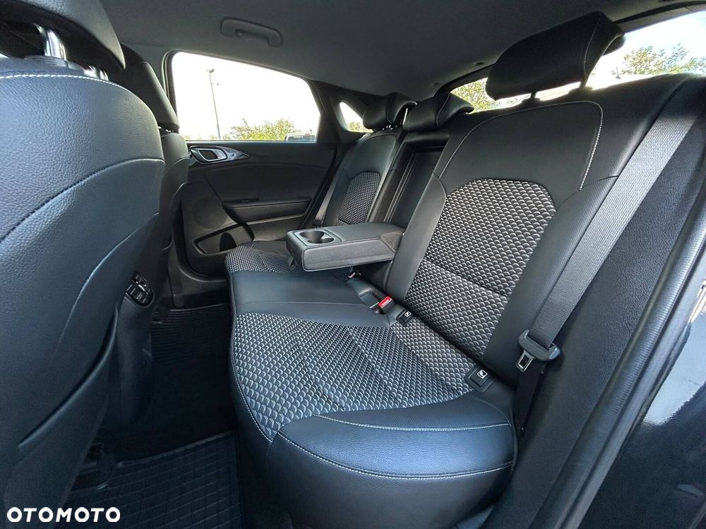 Kia Ceed 1.5 T-GDI L DCT - 14
