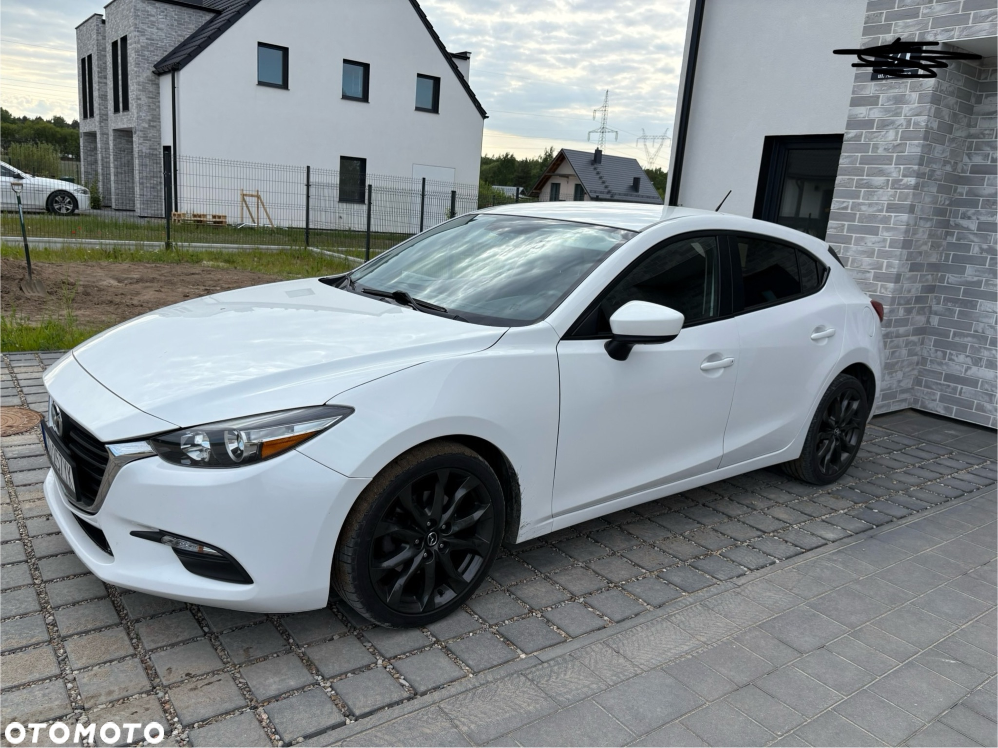 Mazda 3 - 10