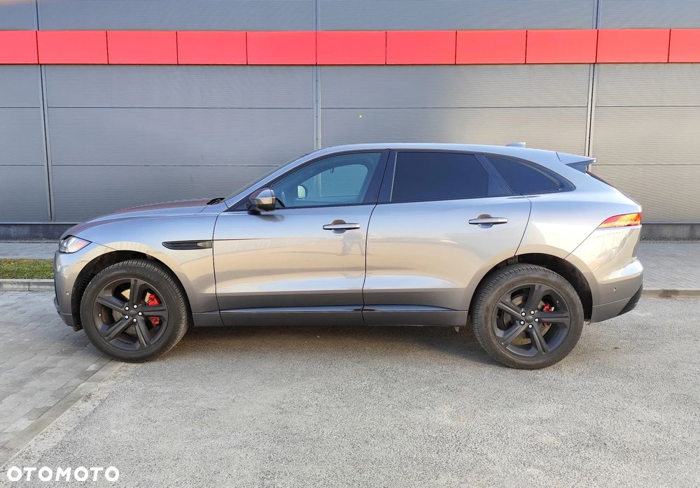 Jaguar F-Pace - 5