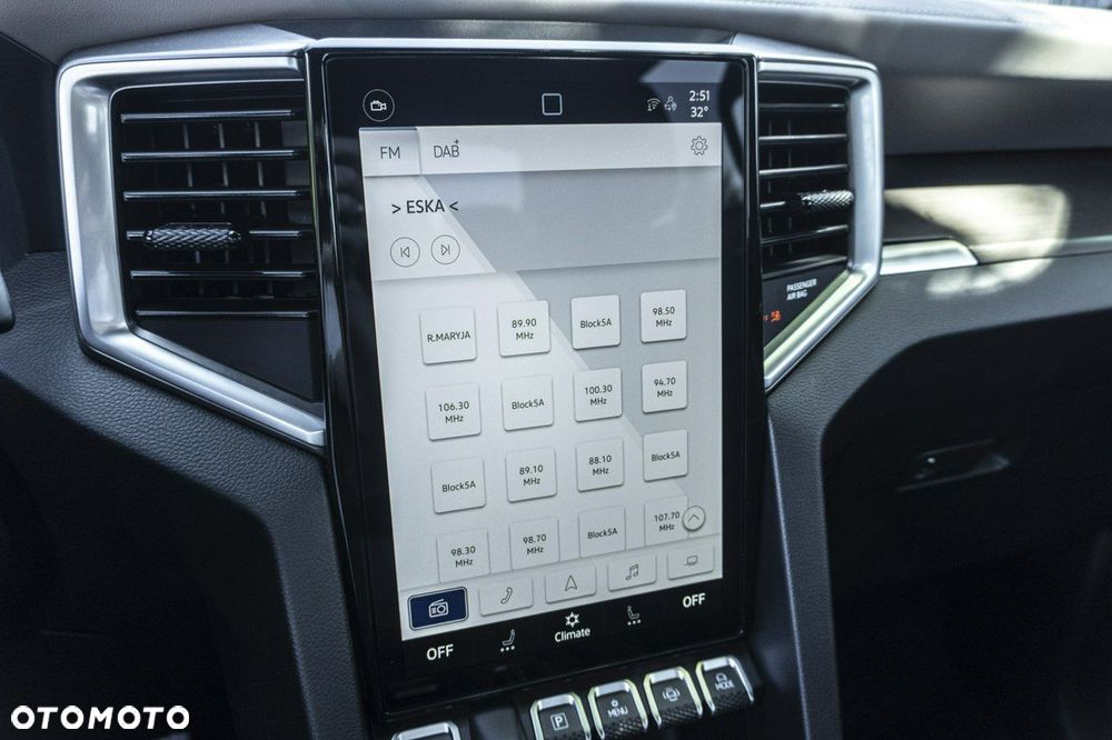 Volkswagen Amarok - 24