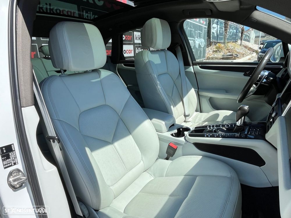 Porsche Macan 2.0T - 60