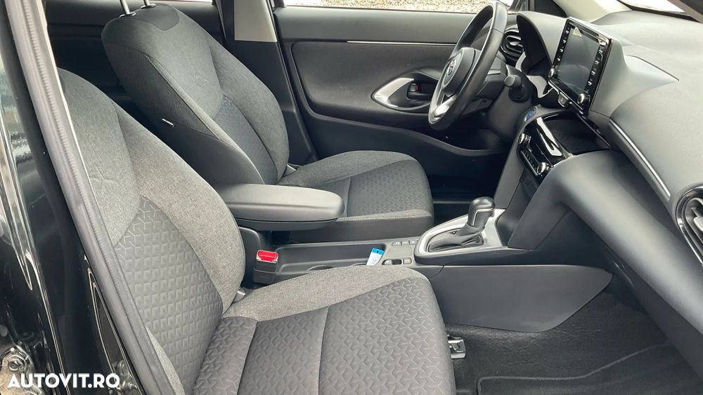 Toyota Yaris Cross 1.5 VVT-i HSD 4x2 Eco - 21