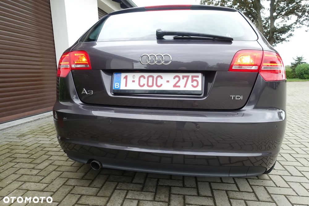 Audi A3 Sportback 1.6 TDI DPF Ambition - 16