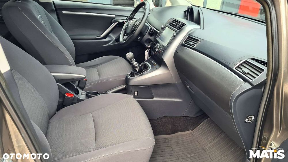 Toyota Verso - 9