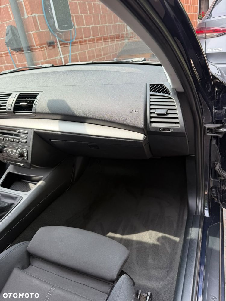 BMW Seria 1 - 15