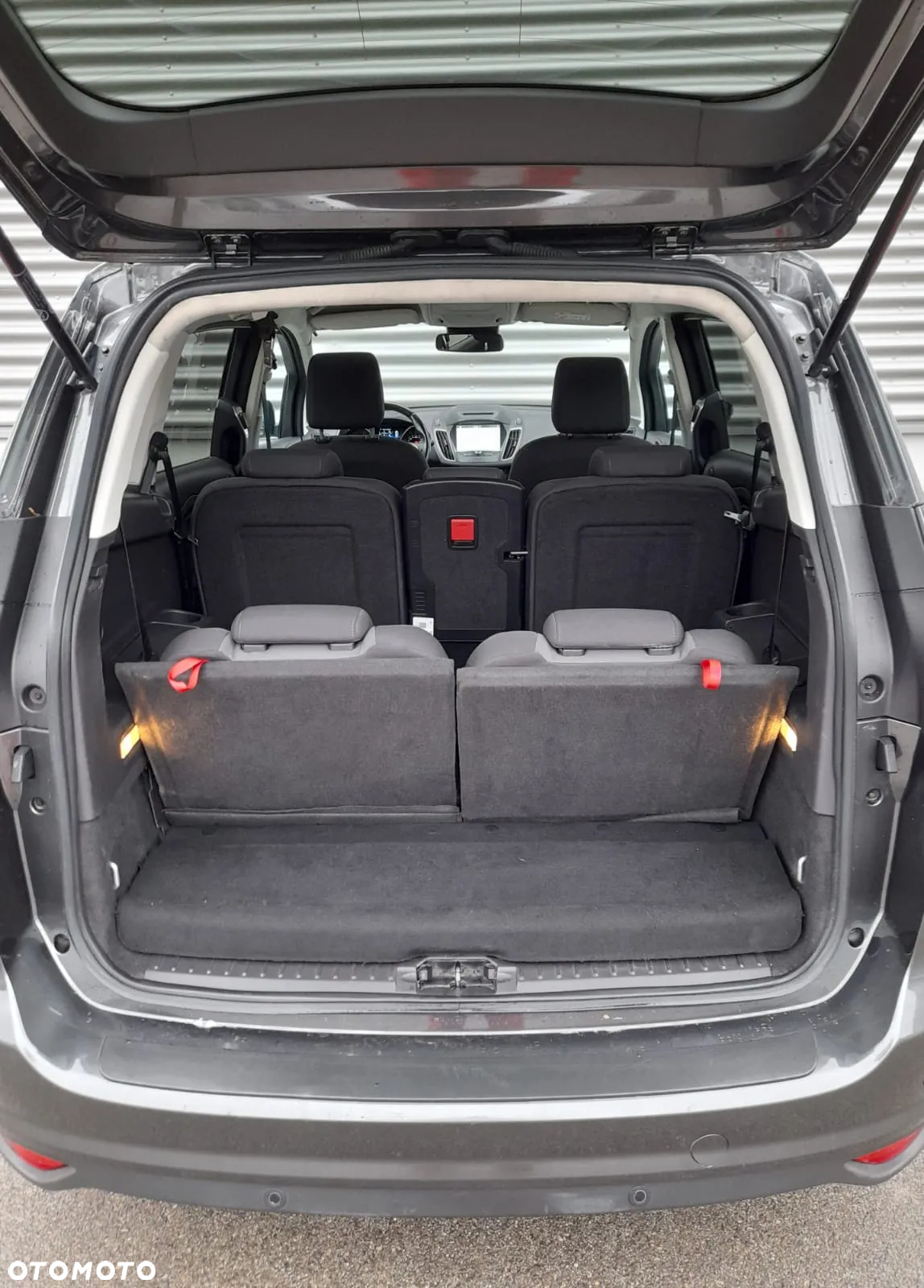 Ford Grand C-MAX Gr 1.5 TDCi Titanium - 32