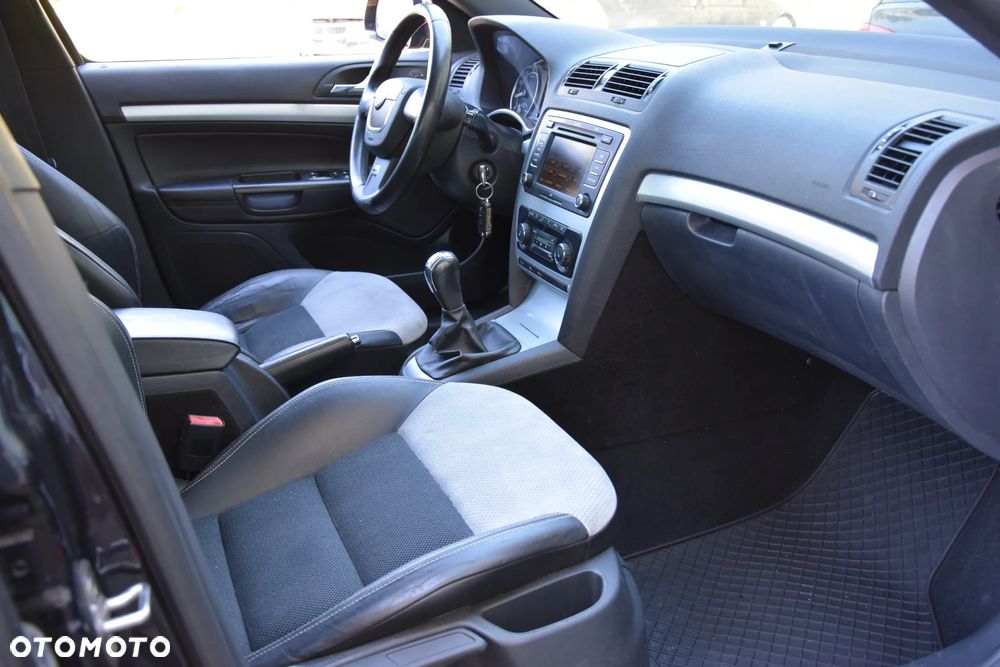 Skoda Octavia 2.0 TSI RS - 23