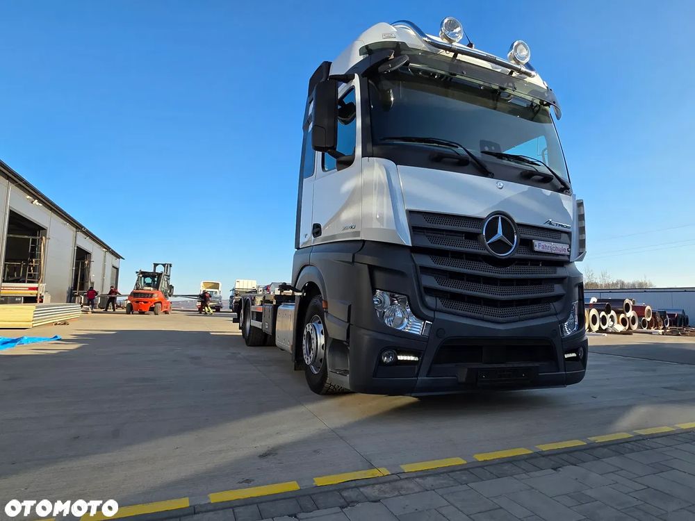 Mercedes-Benz ACTROS - 2