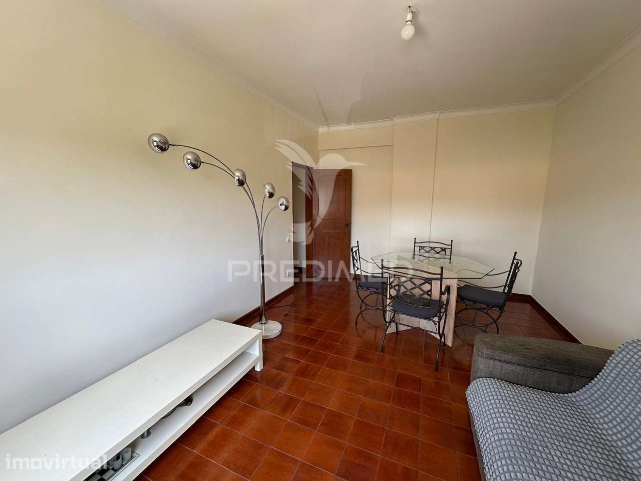 VENDE-SE T2 – Zona do Liceu | Setúbal - Grande imagem: 4/26