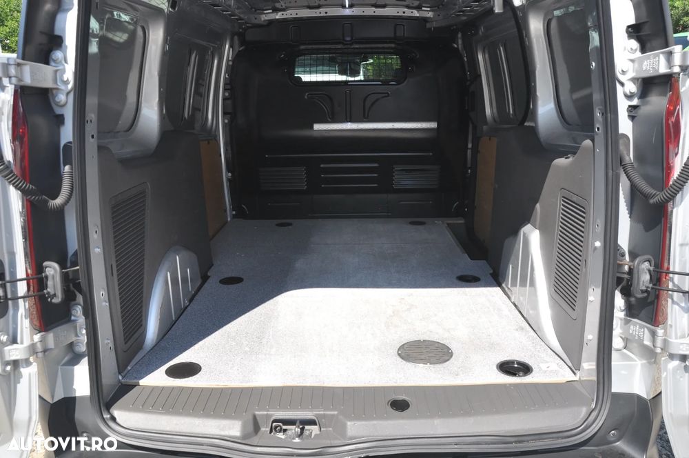 FORD Transit Connect 2022 — imagine 8