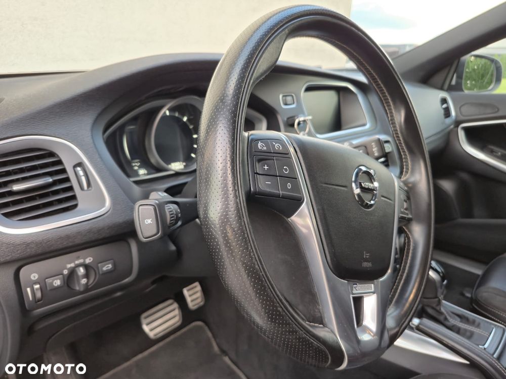 Volvo V40 D3 Drive-E R-Design Kinetic - 15