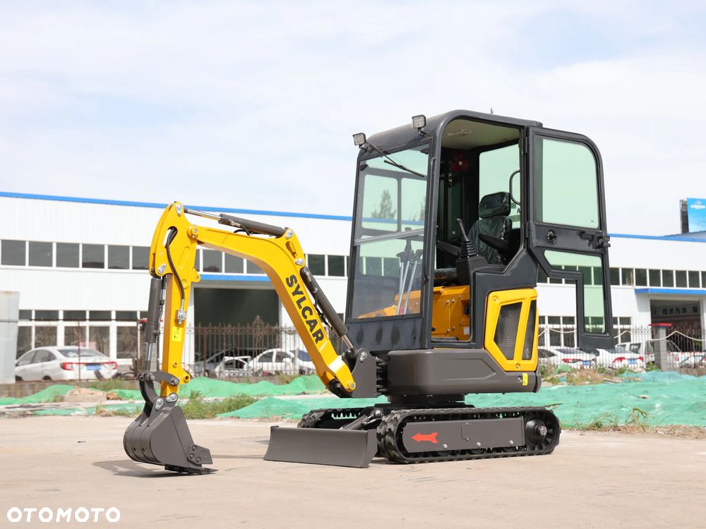 Inny Minikoparka Sylcar SC16SK - 2