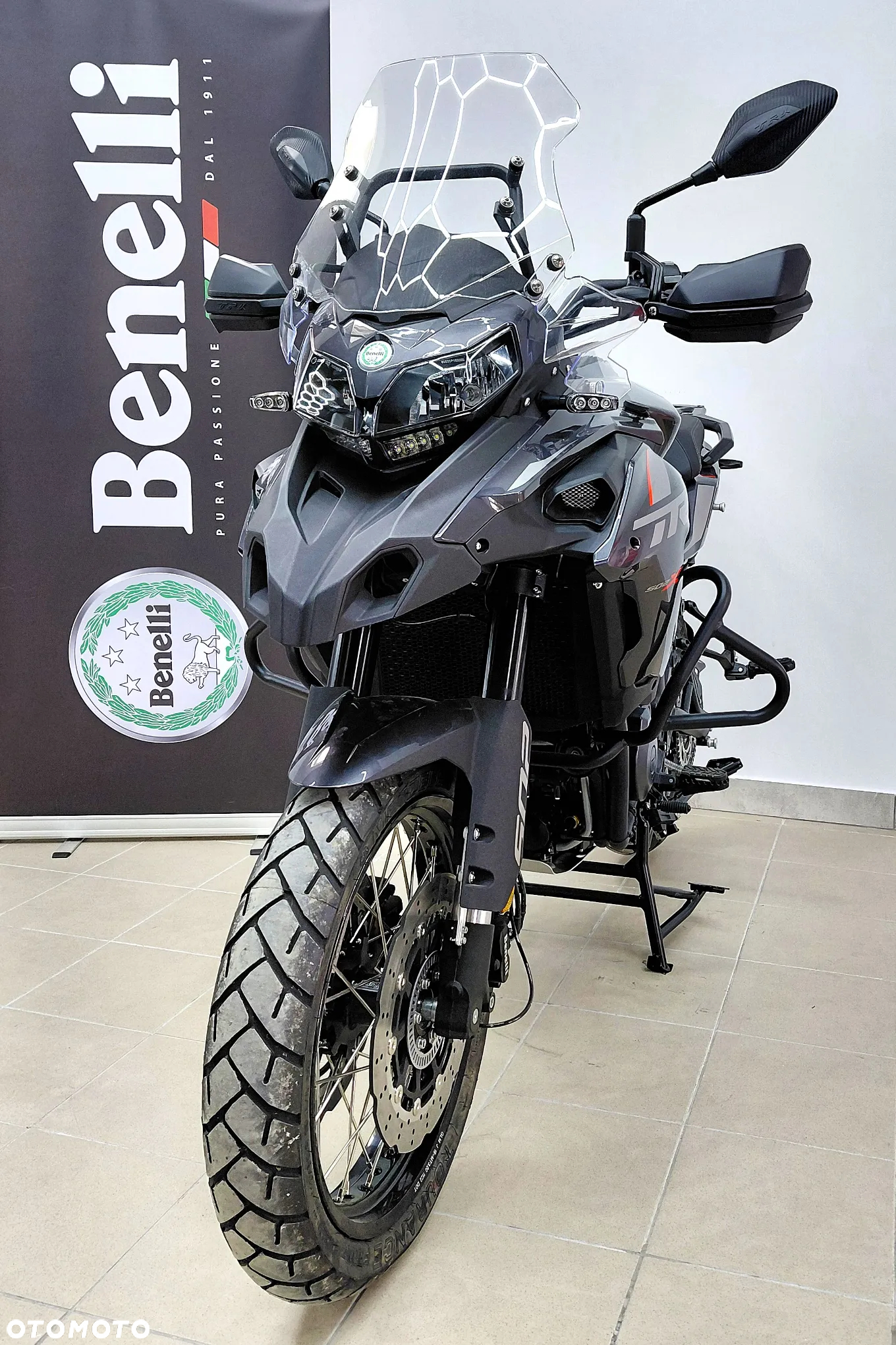 Benelli TRK 502 - 3