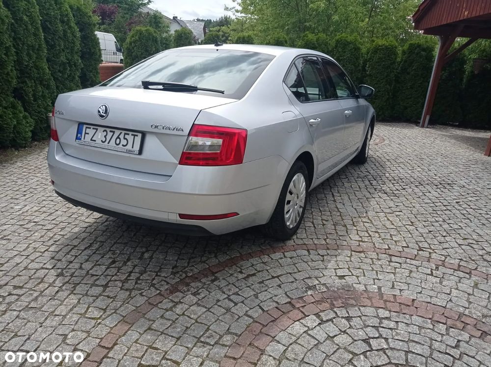 Skoda Octavia 1.6 TDI SCR Ambition - 5