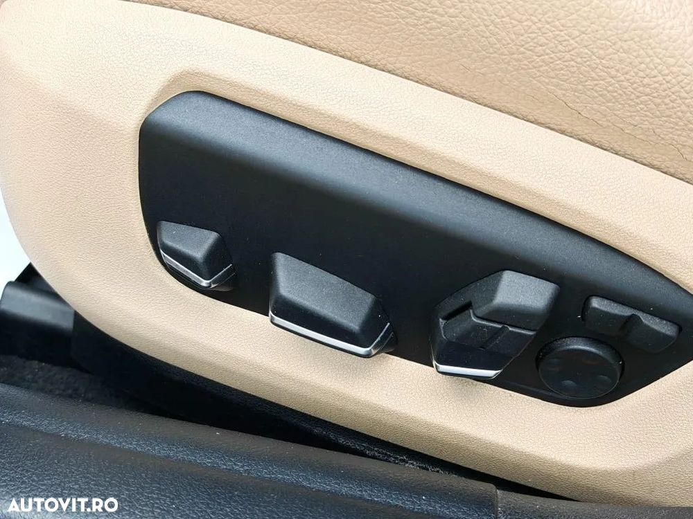 BMW Seria 5 525d Sport-Aut. - 28