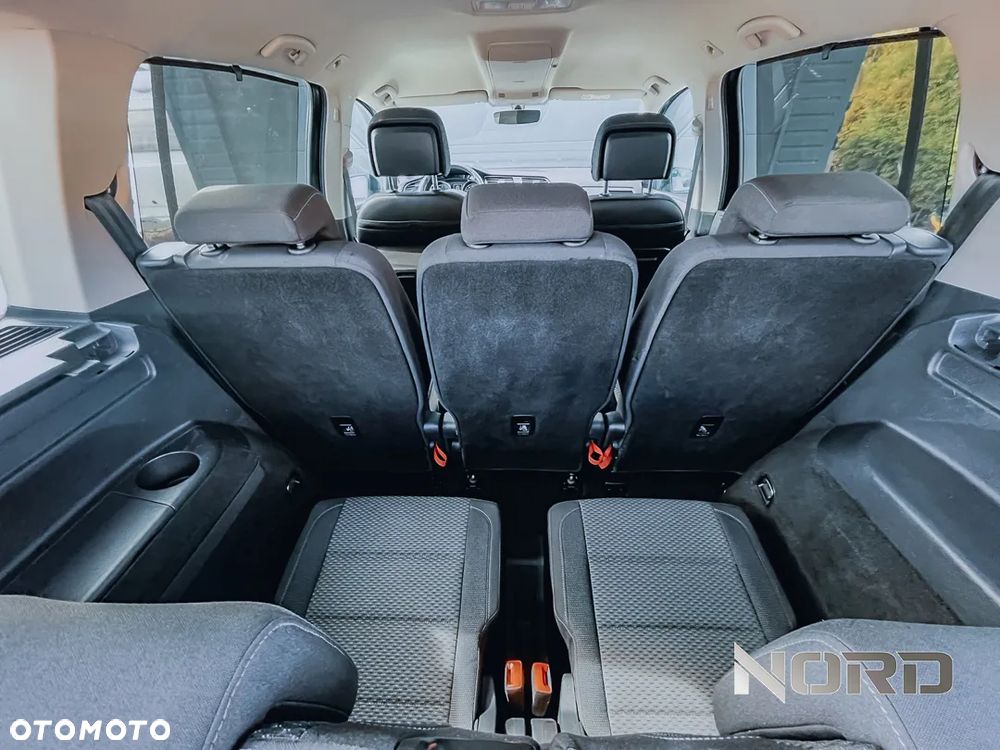Volkswagen Touran 1.4 TSI BMT Comfortline - 29