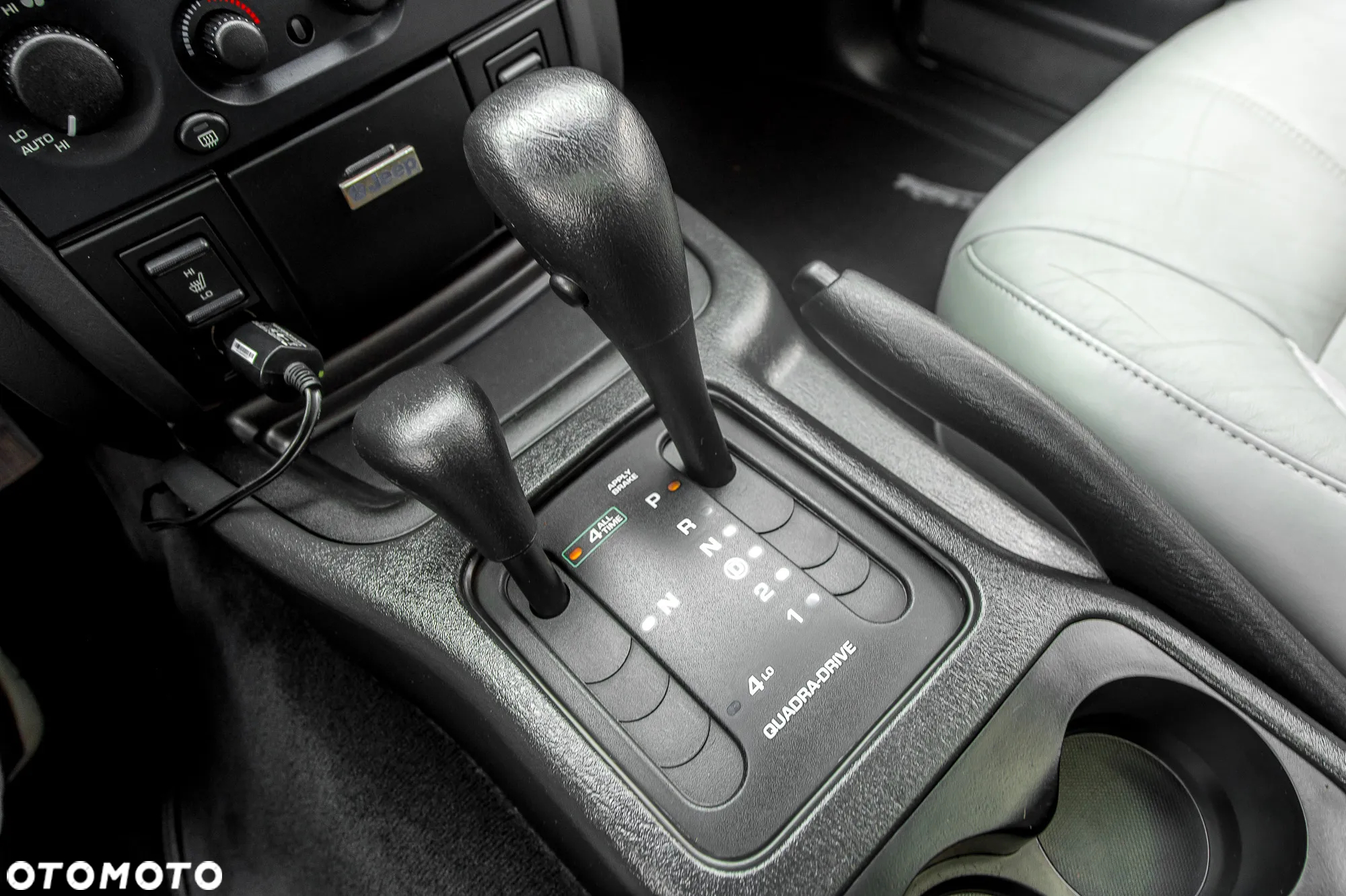 Jeep Grand Cherokee 4.7 Automatik Limited - 33